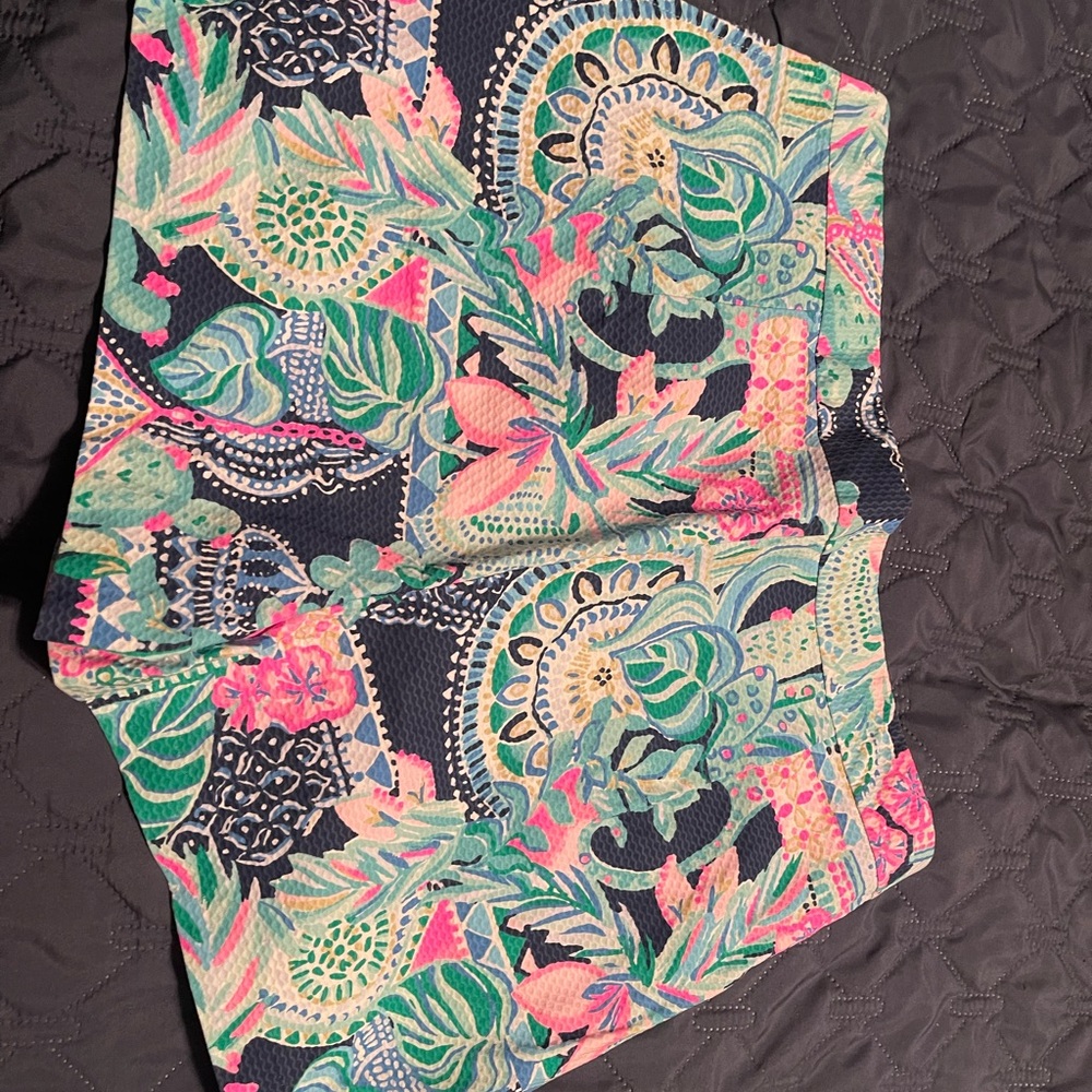 Lilly Pulitzer Pastel Patterned Shorts - Picture 2 of 4